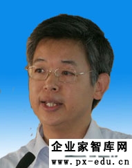 黄益平：应该允许金融创新，但前提是金融行业要有门槛